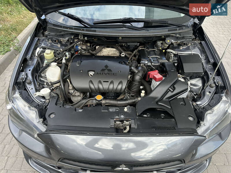 Седан Mitsubishi Lancer 2011 в Днепре