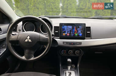 Седан Mitsubishi Lancer 2010 в 