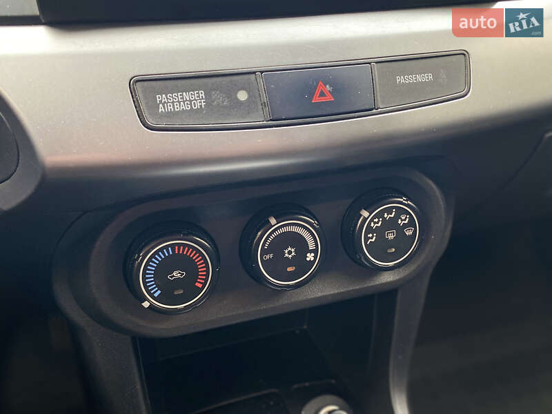 Седан Mitsubishi Lancer 2010 в Києві