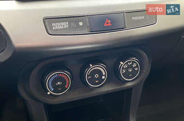 Седан Mitsubishi Lancer 2010 в 