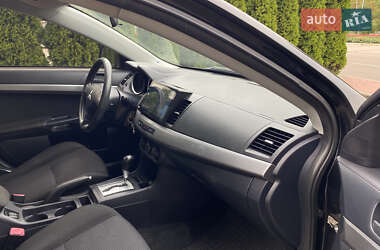 Седан Mitsubishi Lancer 2010 в 