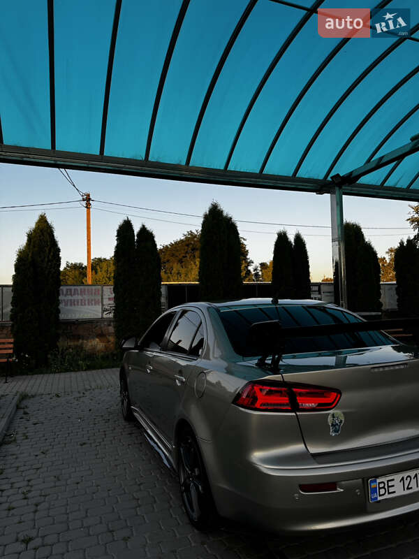 Седан Mitsubishi Lancer 2008 в Березному