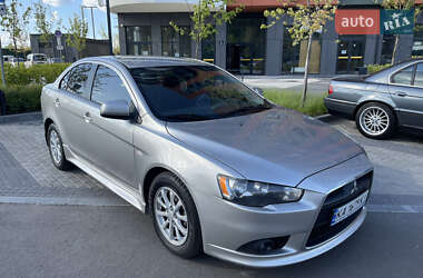 Седан Mitsubishi Lancer 2012 в Киеве