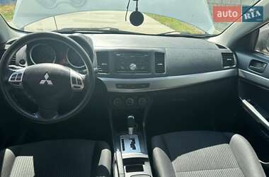 Седан Mitsubishi Lancer 2015 в 