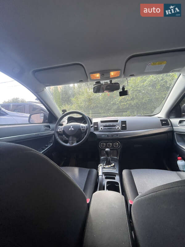 Седан Mitsubishi Lancer 2011 в Днепре фото 53 Седан Mitsubishi Lancer 2011 в Днепре