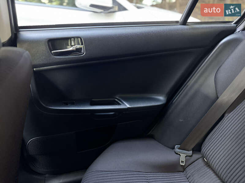 Седан Mitsubishi Lancer 2015 в Киеве фото 10 Седан Mitsubishi Lancer 2015 в Киеве