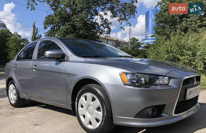 Седан Mitsubishi Lancer 2015 в Киеве фото 21 Седан Mitsubishi Lancer 2015 в Киеве