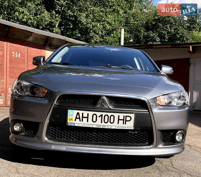 Седан Mitsubishi Lancer 2015 в Киеве фото 27 Седан Mitsubishi Lancer 2015 в Киеве
