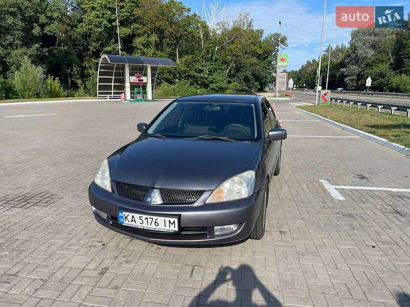Седан Mitsubishi Lancer 2007 в Киеве