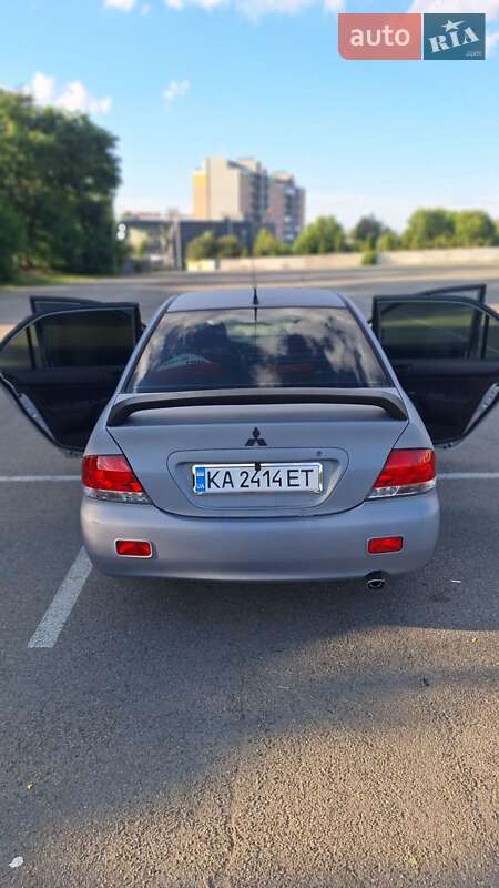 Седан Mitsubishi Lancer 2007 в Києві