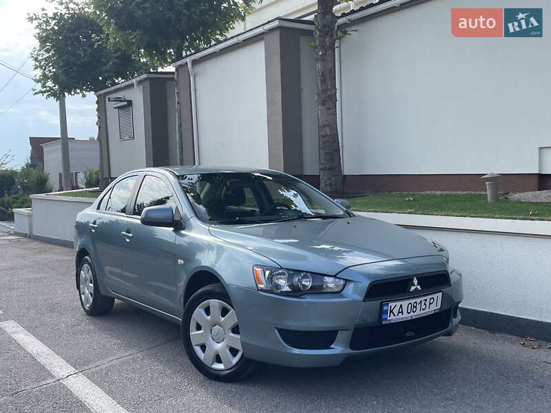 Хэтчбек Mitsubishi Lancer 2007 в 