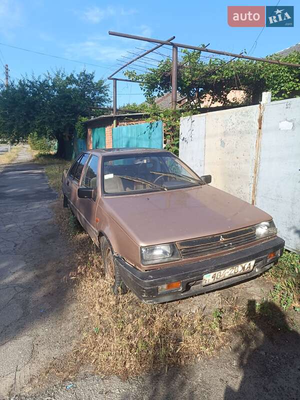 Седан Mitsubishi Lancer 1986 в Харькове фото Седан Mitsubishi Lancer 1986 в Харькове