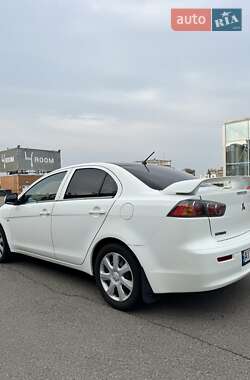 Седан Mitsubishi Lancer 2012 в 