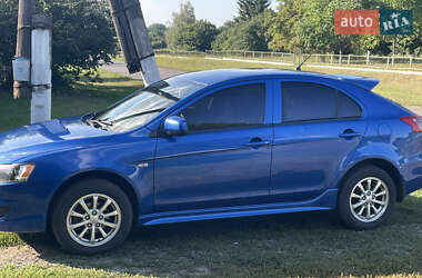 Хэтчбек Mitsubishi Lancer 2010 в 