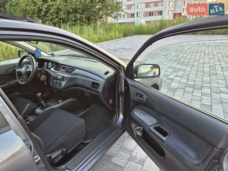 Седан Mitsubishi Lancer 2007 в Виннице