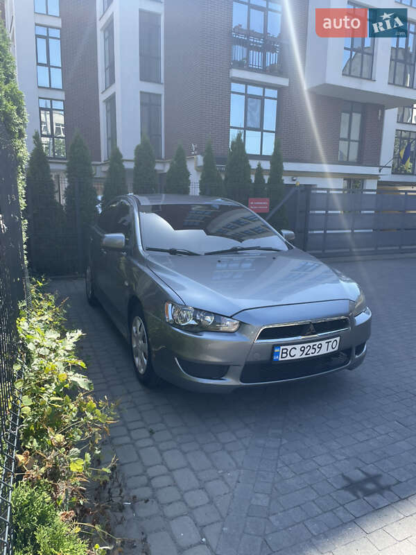 Mitsubishi Lancer 2014