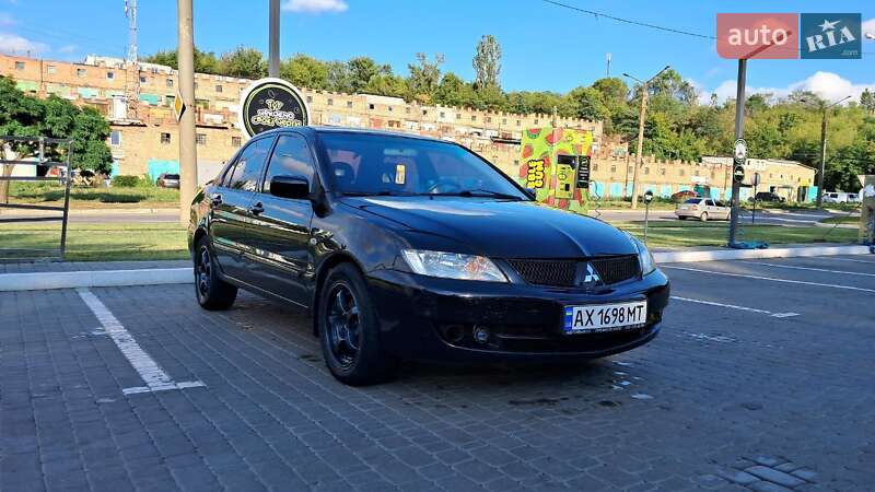 Mitsubishi Lancer 2005