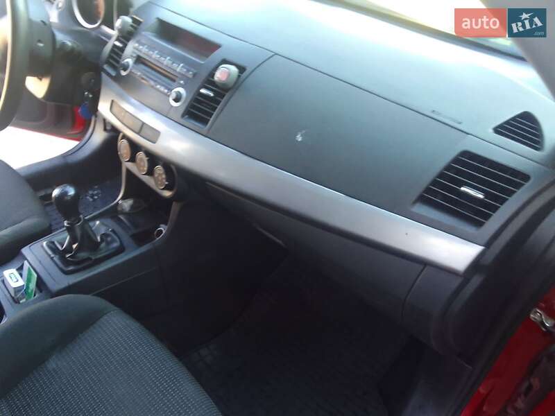 Седан Mitsubishi Lancer 2008 в Одессе