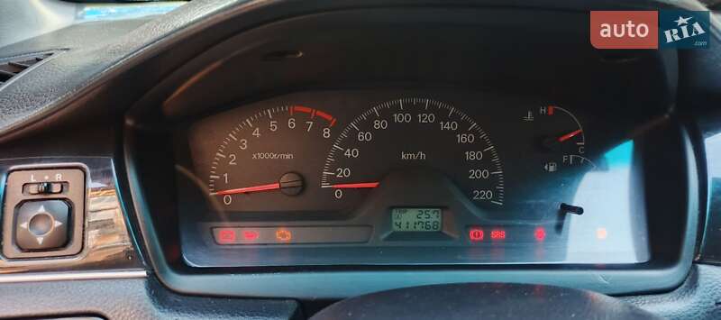 Седан Mitsubishi Lancer 2003 в Києві