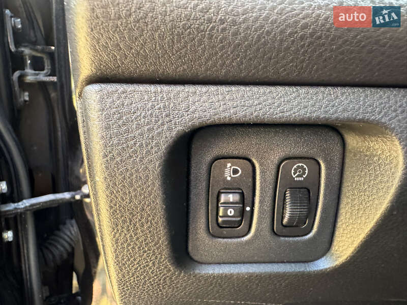 Седан Mitsubishi Lancer 2009 в Днепре