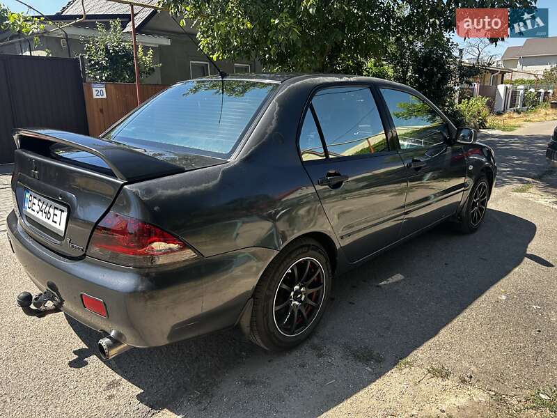 Седан Mitsubishi Lancer 2003 в Николаеве