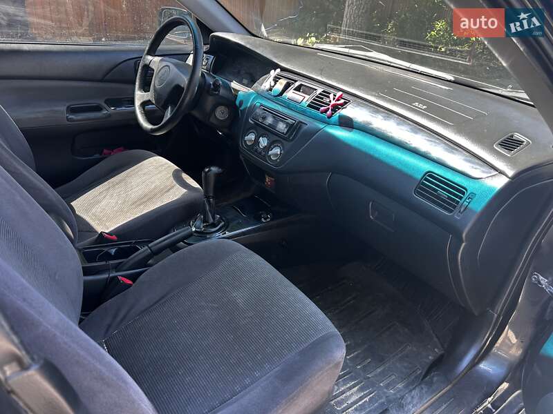 Седан Mitsubishi Lancer 2003 в Николаеве