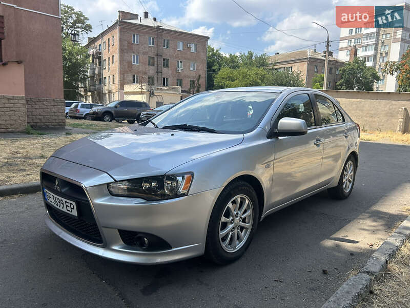 Mitsubishi Lancer 2011