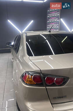 Седан Mitsubishi Lancer 2010 в 