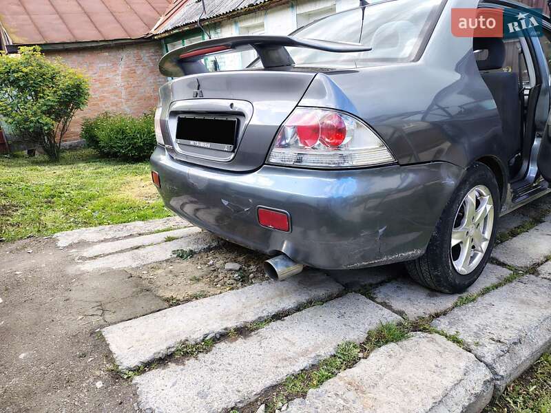 Седан Mitsubishi Lancer 2004 в Фастове фото 4 Седан Mitsubishi Lancer 2004 в Фастове