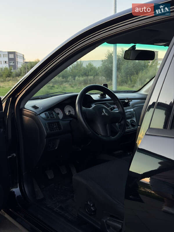 Седан Mitsubishi Lancer 2007 в Василькове