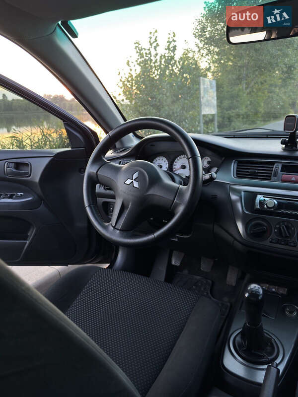 Седан Mitsubishi Lancer 2007 в Василькове