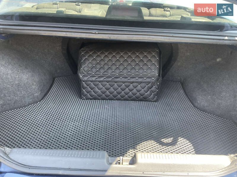 Седан Mitsubishi Lancer 2004 в Одессе