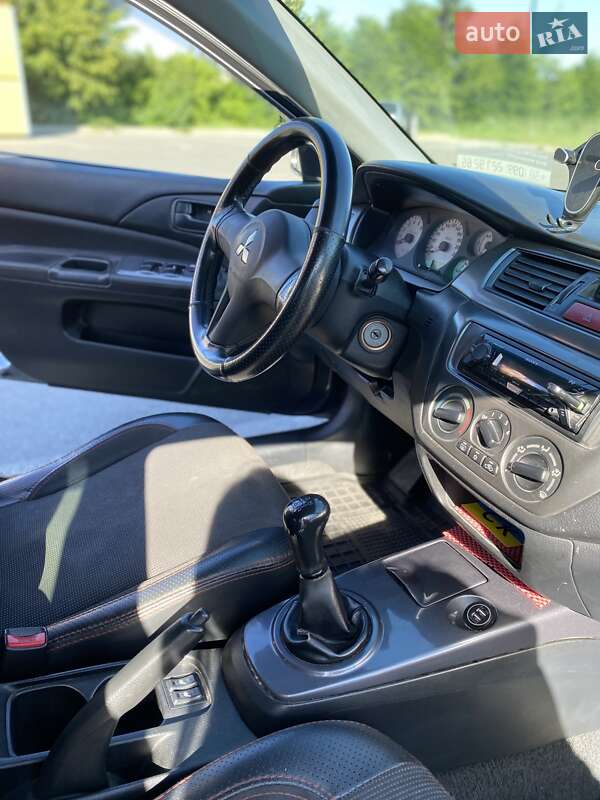 Седан Mitsubishi Lancer 2007 в Киеве