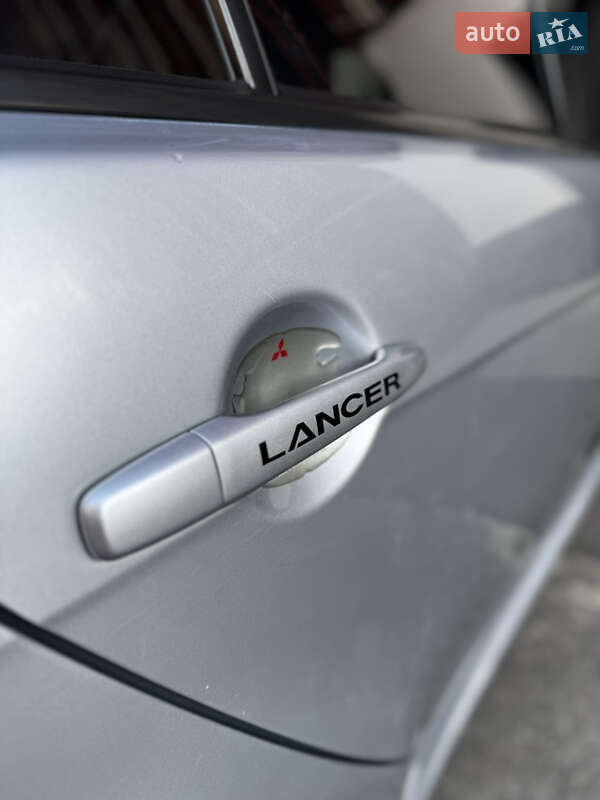 Седан Mitsubishi Lancer 2007 в Днепре