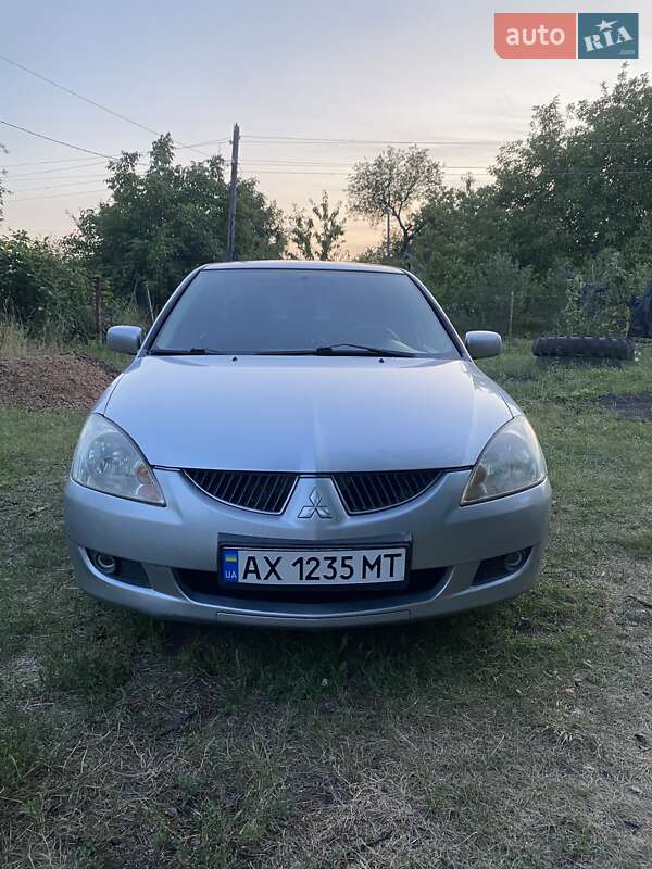 Седан Mitsubishi Lancer 2003 в Харькове