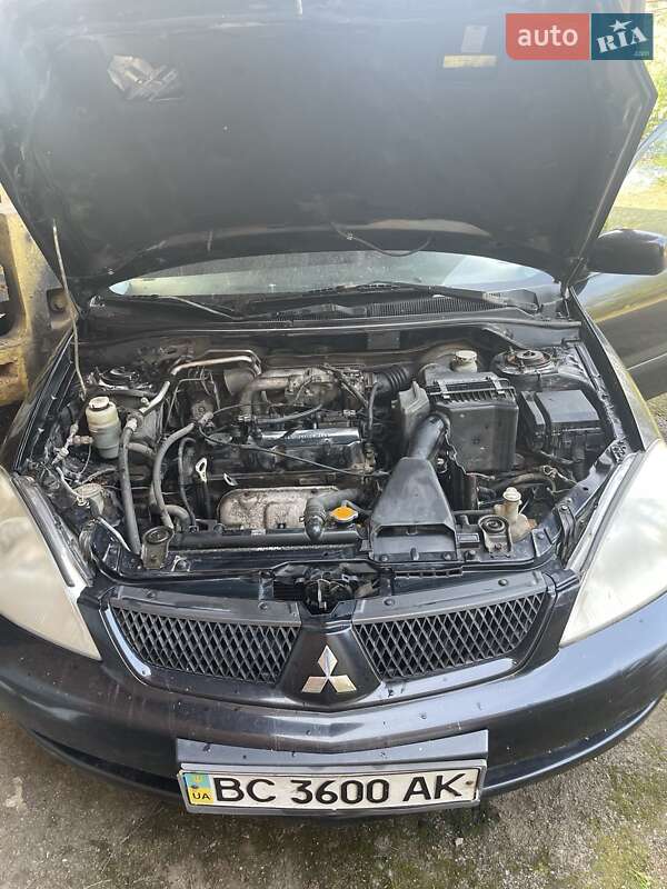 Седан Mitsubishi Lancer 2005 в Львове