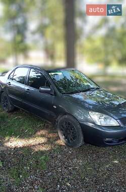 Седан Mitsubishi Lancer 2007 в Киеве