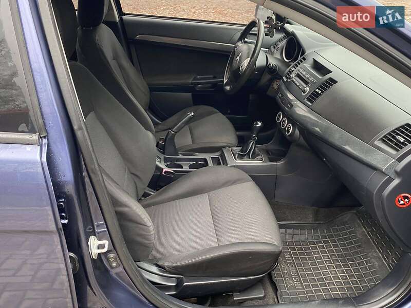 Седан Mitsubishi Lancer 2007 в Николаеве