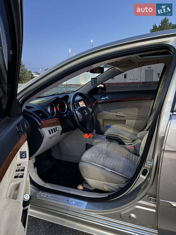 Седан Mitsubishi Lancer 2008 в Киеве