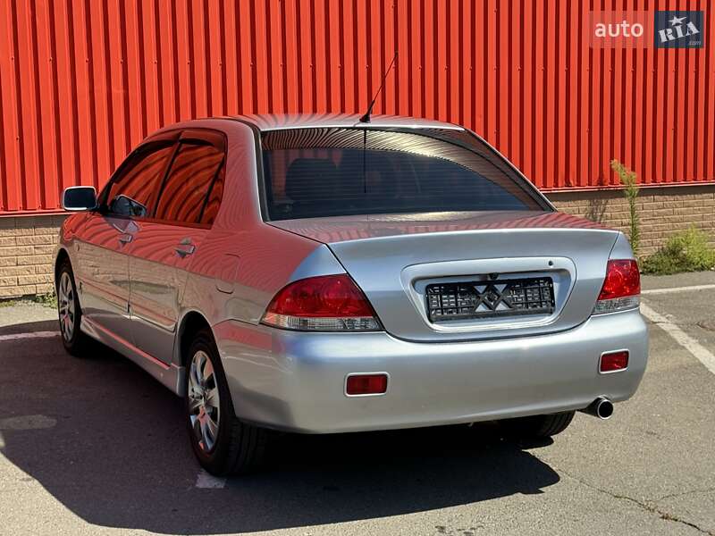 Седан Mitsubishi Lancer 2006 в Одессе