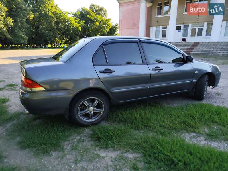 Седан Mitsubishi Lancer 2005 в Тростянце фото 2 Седан Mitsubishi Lancer 2005 в Тростянце