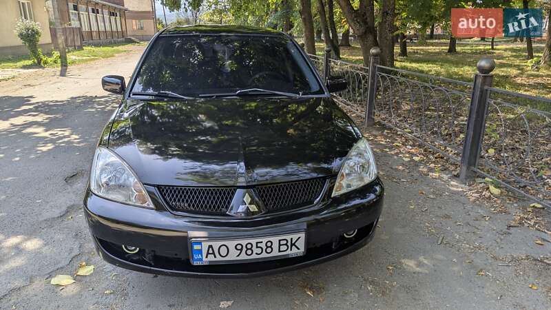 Седан Mitsubishi Lancer 2007 в Великом Березном