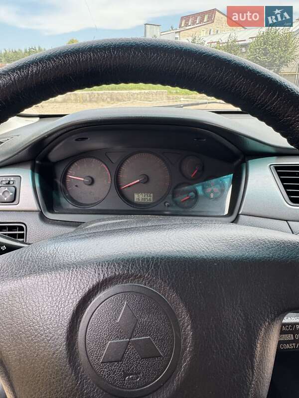 Седан Mitsubishi Lancer 2002 в Ивано-Франковске фото 11 Седан Mitsubishi Lancer 2002 в Ивано-Франковске
