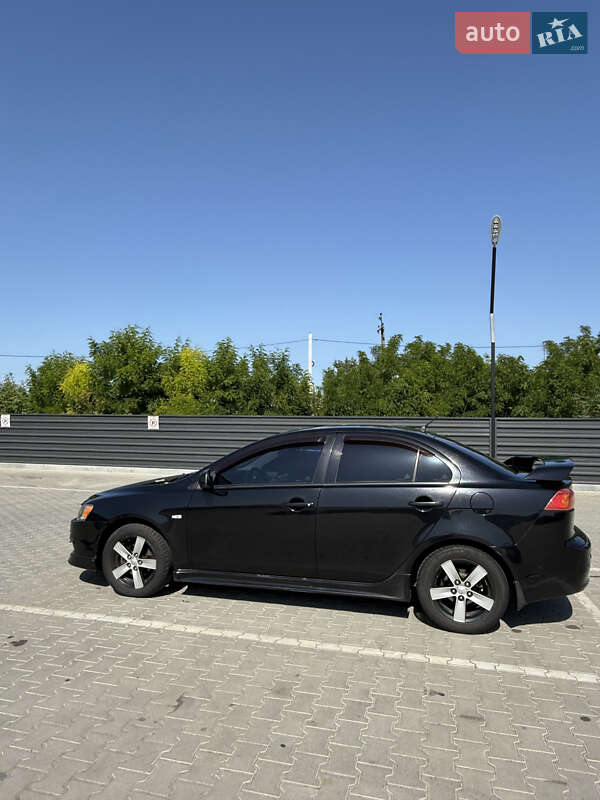 Седан Mitsubishi Lancer 2008 в Киеве