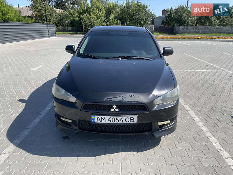 Седан Mitsubishi Lancer 2008 в Киеве