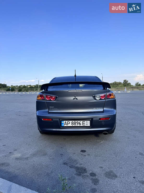 Седан Mitsubishi Lancer 2009 в Запорожье