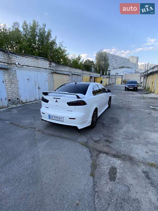 Седан Mitsubishi Lancer 2016 в Харькове