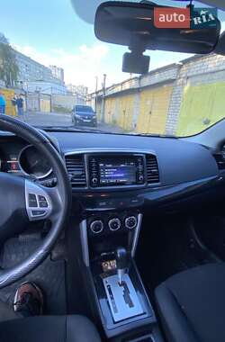 Седан Mitsubishi Lancer 2016 в 