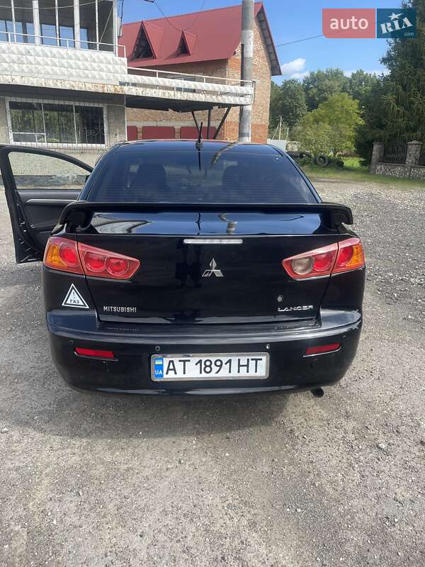 Седан Mitsubishi Lancer 2009 в Ивано-Франковске