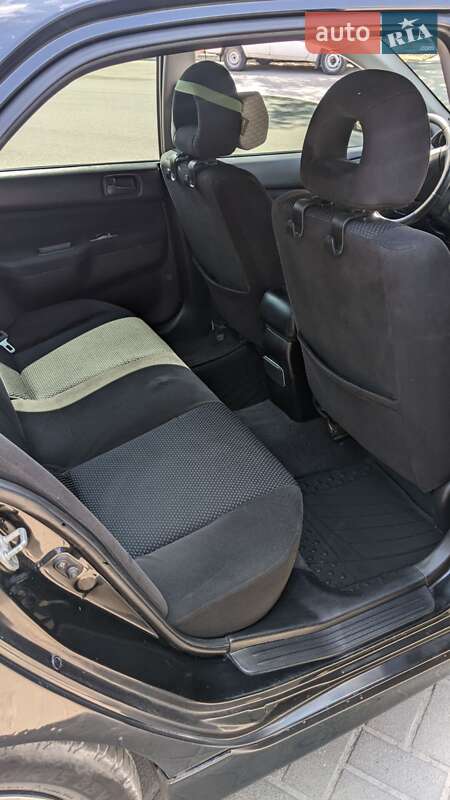 Седан Mitsubishi Lancer 2006 в Запорожье